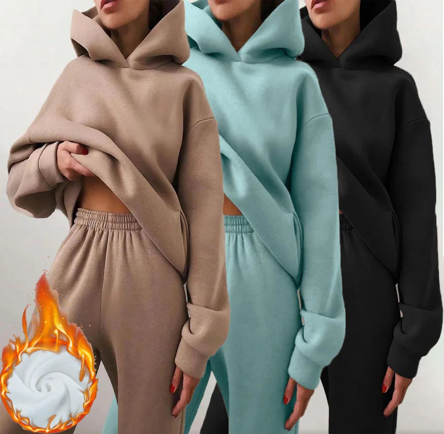 Women's Cozy Hoodie Tracksuit Set – Warm Two-Piece Sweatshirt & Jogger