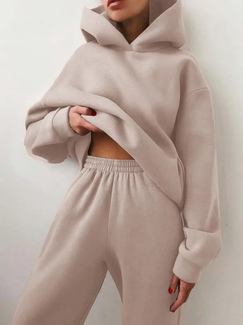 Women's Cozy Hoodie Tracksuit Set – Warm Two-Piece Sweatshirt & Jogger