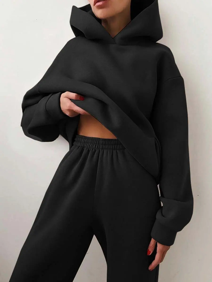 Women's Cozy Hoodie Tracksuit Set – Warm Two-Piece Sweatshirt & Jogger
