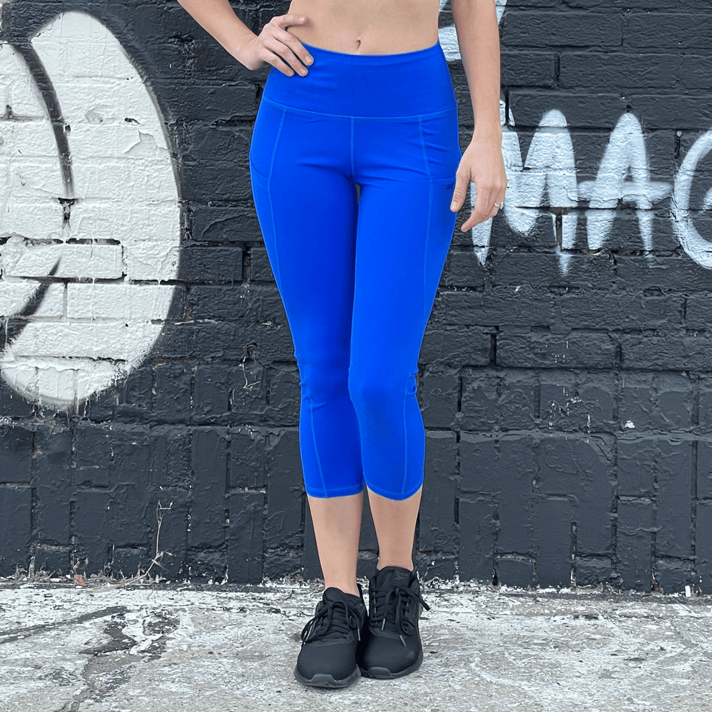 Athletic High-Waisted Capri Leggings with Hip Pockets