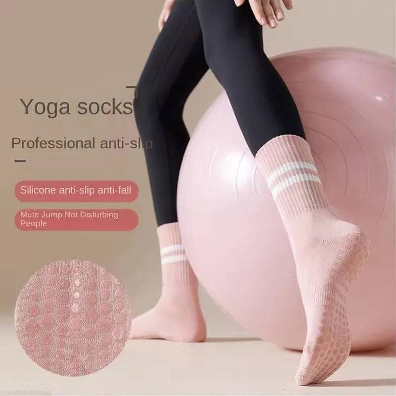 Women's Non-Slip Pilates Socks with Grips 1 Pair Yoga Socks for Barre