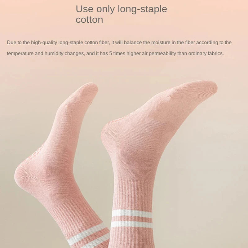Women Anti Slip Pilates Socks with Silicone